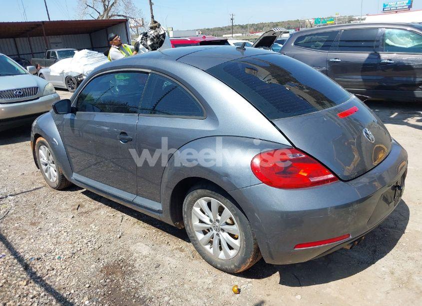 Photo 14 of 2013 Volkswagen Beetle 2.5L ENTRY (VIN 3VWFP7ATXDM626534)