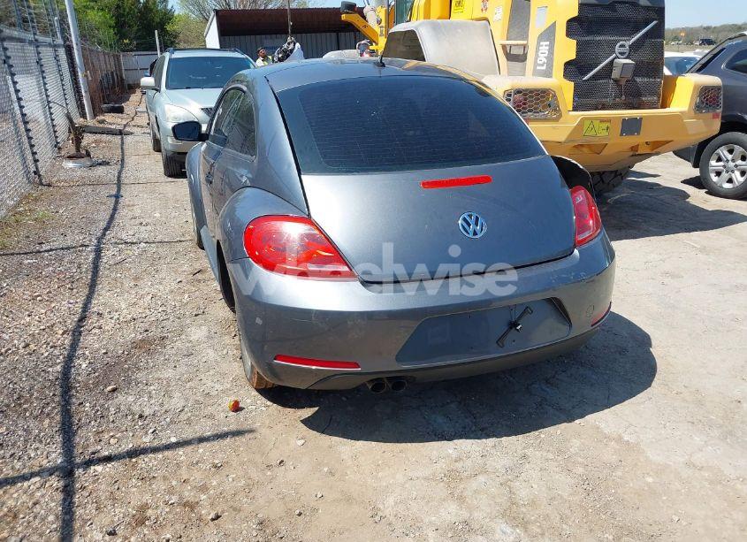 Photo 3 of 2013 Volkswagen Beetle 2.5L ENTRY (VIN 3VWFP7ATXDM626534)