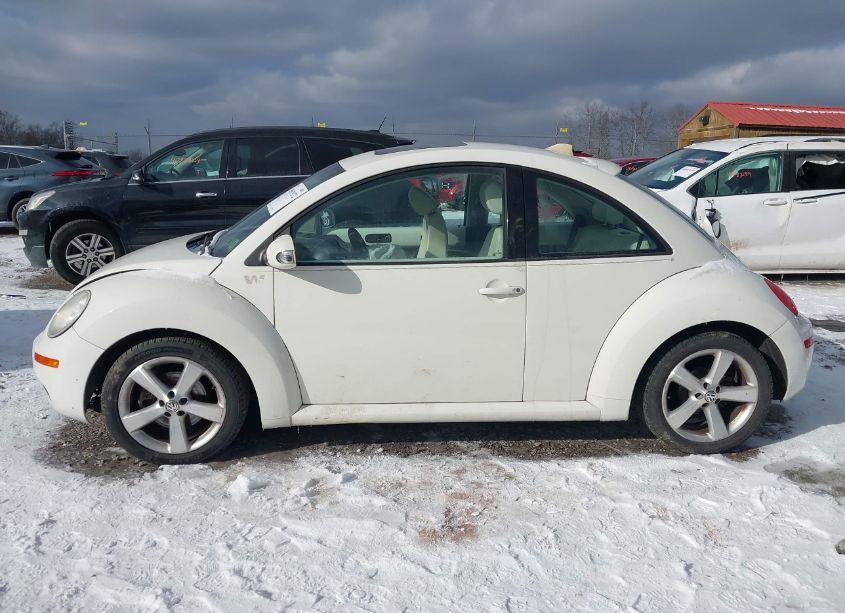 Photo 14 of 2008 Volkswagen New BEETLE COUPE BLACK TIE EDITION/TRIPLE WHITE (VIN 3VWFW31C18M521141)