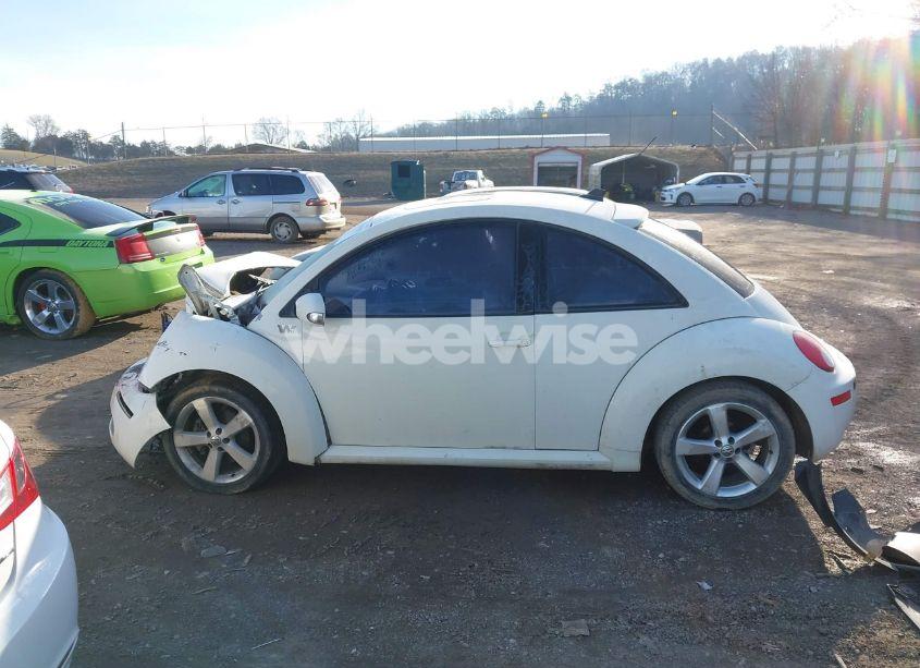 Photo 14 of 2008 Volkswagen New BEETLE BLACK TIE EDITION/TRIPLE WHITE (VIN 3VWFW31C88M515319)