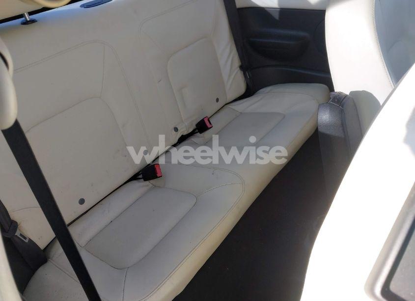 Photo 8 of 2008 Volkswagen New BEETLE BLACK TIE EDITION/TRIPLE WHITE (VIN 3VWFW31C88M515319)