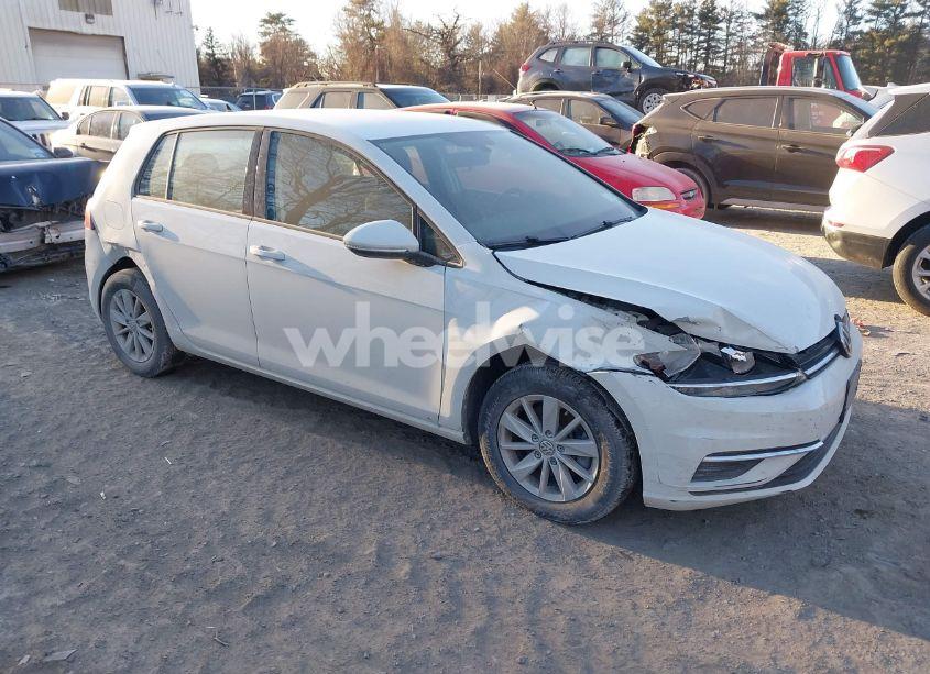 2019 Volkswagen Golf 1.4T S/1.4T SE (VIN 3VWG57AU1KM033676) main photo
