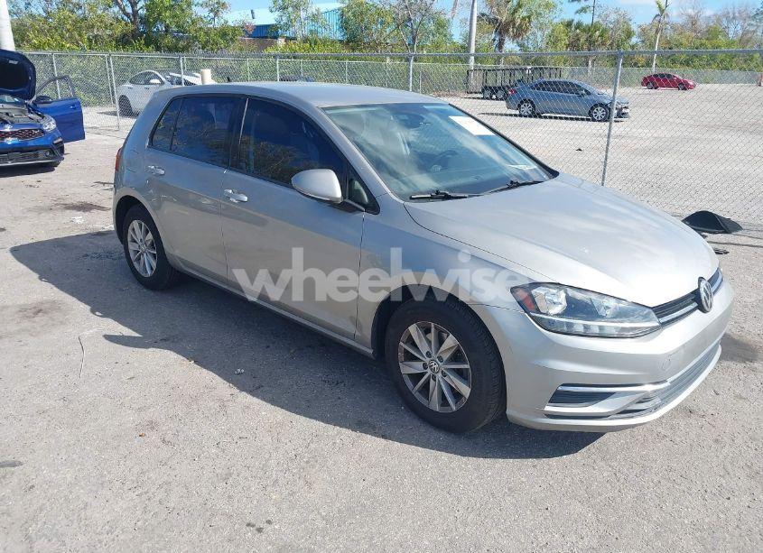 2019 Volkswagen Golf 1.4T S/1.4T SE (VIN 3VWG57AU1KM036674) main photo