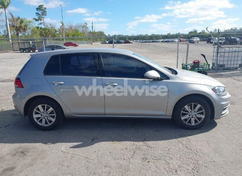 Photo 13 of 2019 Volkswagen Golf 1.4T S/1.4T SE (VIN 3VWG57AU1KM036674)