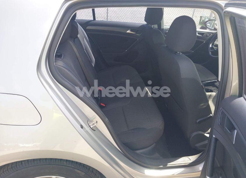 Photo 8 of 2019 Volkswagen Golf 1.4T S/1.4T SE (VIN 3VWG57AU1KM036674)