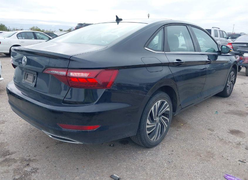 Photo 4 of 2020 Volkswagen Jetta 1.4T SEL PREMIUM (VIN 3VWG57BU1LM078374)