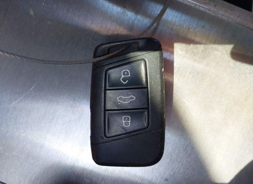 Photo 11 of 2019 Volkswagen Jetta 1.4T SEL PREMIUM (VIN 3VWG57BU4KM082787)