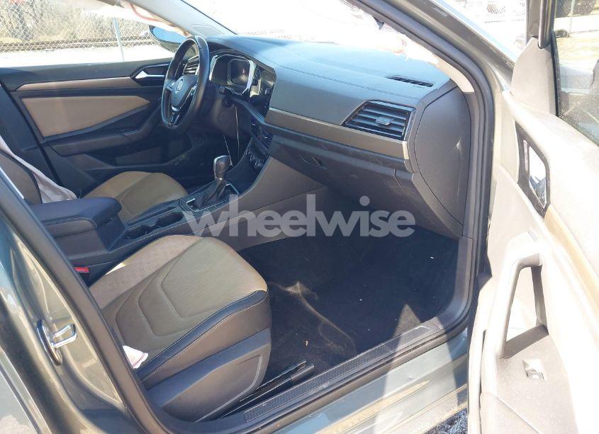 Photo 5 of 2019 Volkswagen Jetta 1.4T SEL PREMIUM (VIN 3VWG57BU4KM102200)