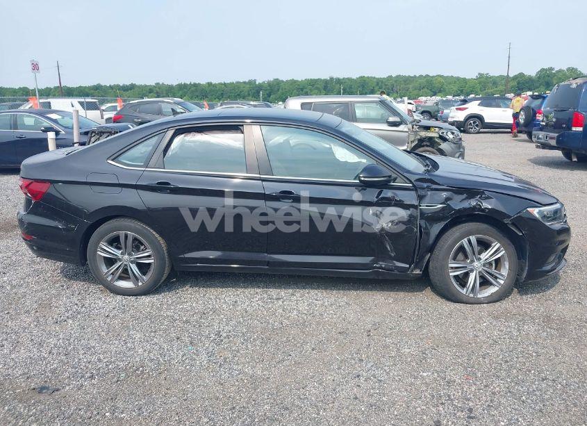 Photo 13 of 2019 Volkswagen Jetta 1.4T SEL PREMIUM (VIN 3VWG57BU6KM051606)