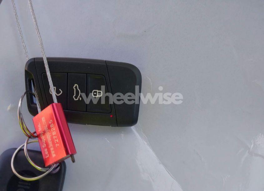 Photo 11 of 2019 Volkswagen Jetta SEL PREMIUM (VIN 3VWG57BU8KM040476)