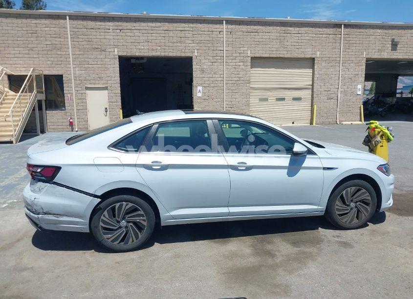 Photo 13 of 2019 Volkswagen Jetta SEL PREMIUM (VIN 3VWG57BU8KM040476)