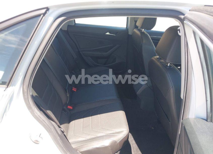 Photo 8 of 2019 Volkswagen Jetta SEL PREMIUM (VIN 3VWG57BU8KM040476)