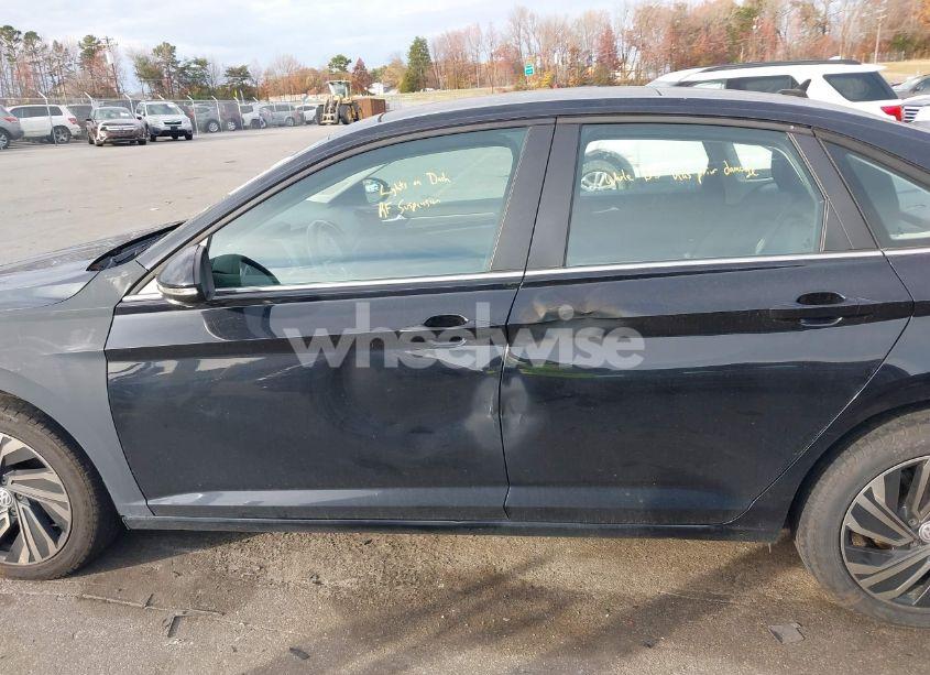 Photo 14 of 2019 Volkswagen Jetta 1.4T SEL PREMIUM (VIN 3VWG57BU9KM087516)