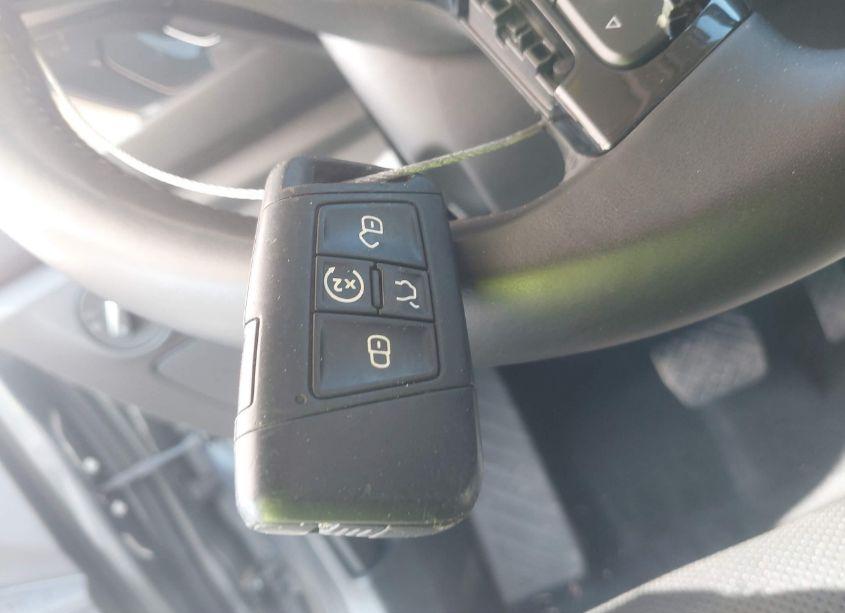 Photo 11 of 2019 Volkswagen Jetta 1.4T SEL PREMIUM (VIN 3VWG57BUXKM176835)