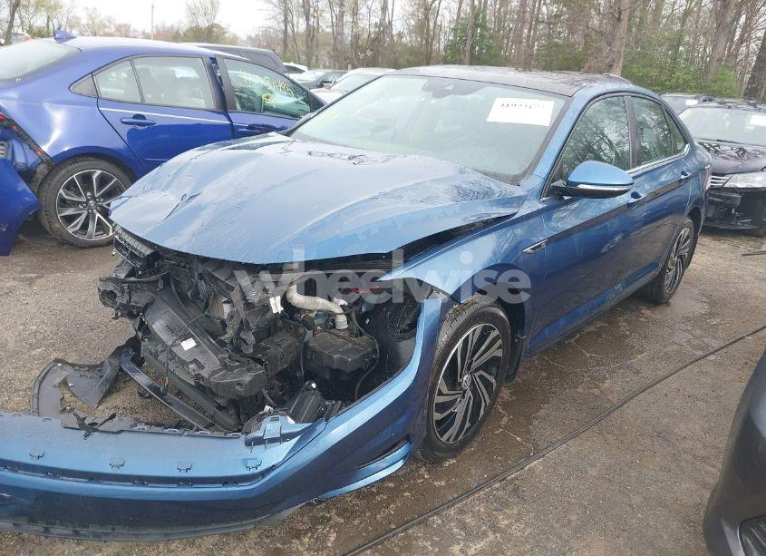 Photo 2 of 2020 Volkswagen Jetta 1.4T SEL PREMIUM (VIN 3VWGB7BU5LM062686)