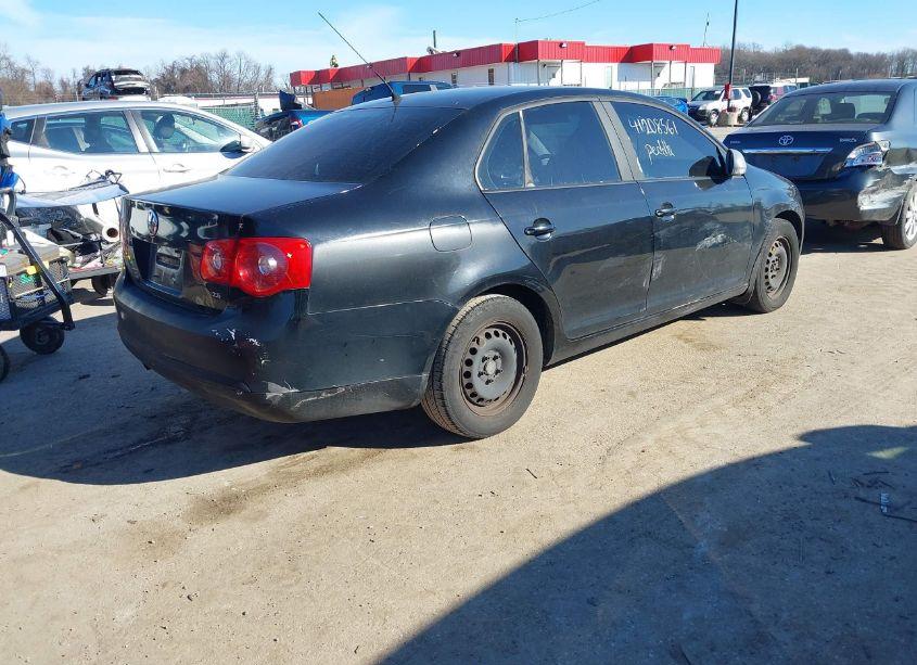 Photo 4 of 2007 Volkswagen Jetta (VIN 3VWGG71K27M124083)