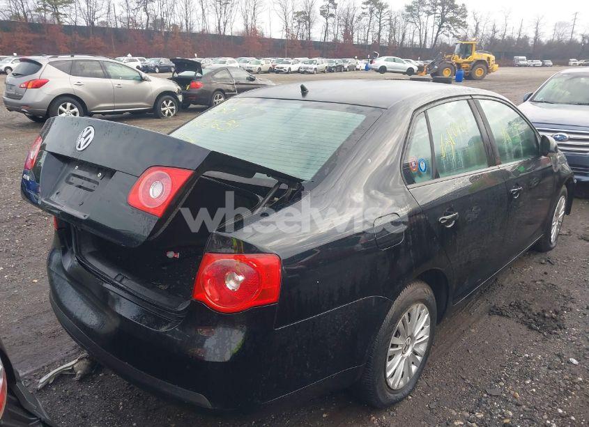 Photo 4 of 2007 Volkswagen Jetta (VIN 3VWGG71K67M125639)