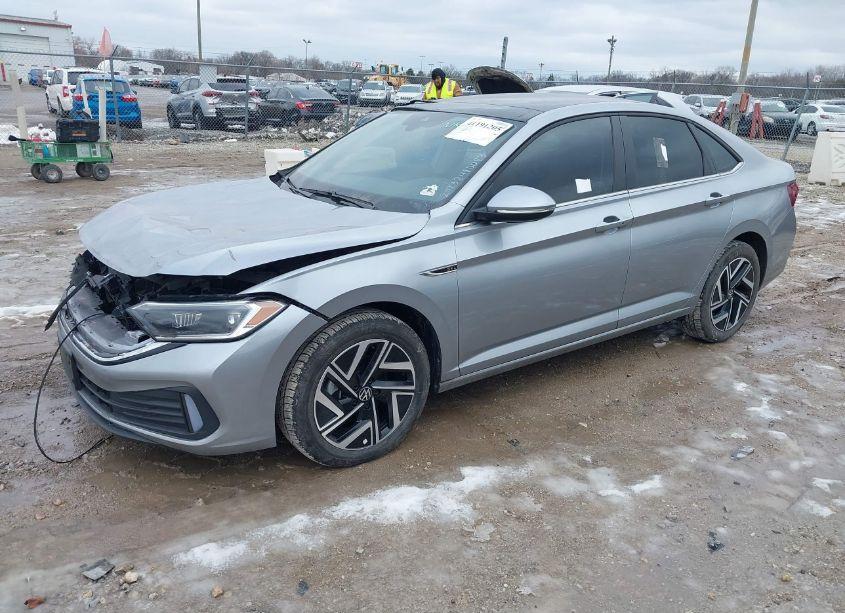 Photo 2 of 2022 Volkswagen Jetta 1.5T SEL (VIN 3VWGM7BU2NM025916)