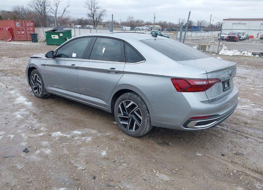 Photo 3 of 2022 Volkswagen Jetta 1.5T SEL (VIN 3VWGM7BU2NM025916)