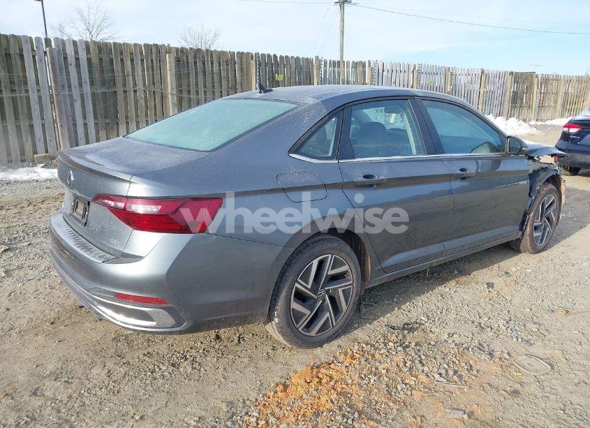 Photo 3 of 2024 Volkswagen Jetta 1.5T SEL (VIN 3VWGM7BU5RM061704)