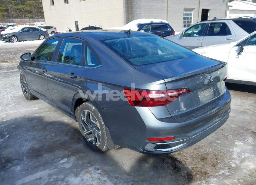 Photo 3 of 2024 Volkswagen Jetta 1.5T SEL (VIN 3VWGM7BU6RM017906)