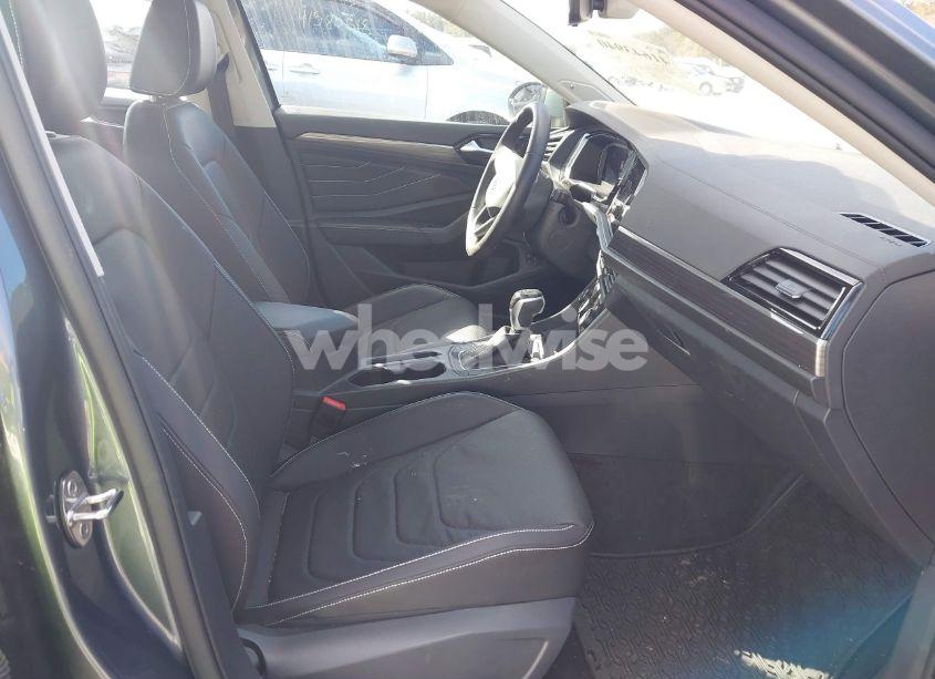 Photo 5 of 2024 Volkswagen Jetta 1.5T SEL (VIN 3VWGM7BU6RM017906)