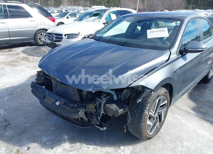 Photo 6 of 2024 Volkswagen Jetta 1.5T SEL (VIN 3VWGM7BU6RM017906)