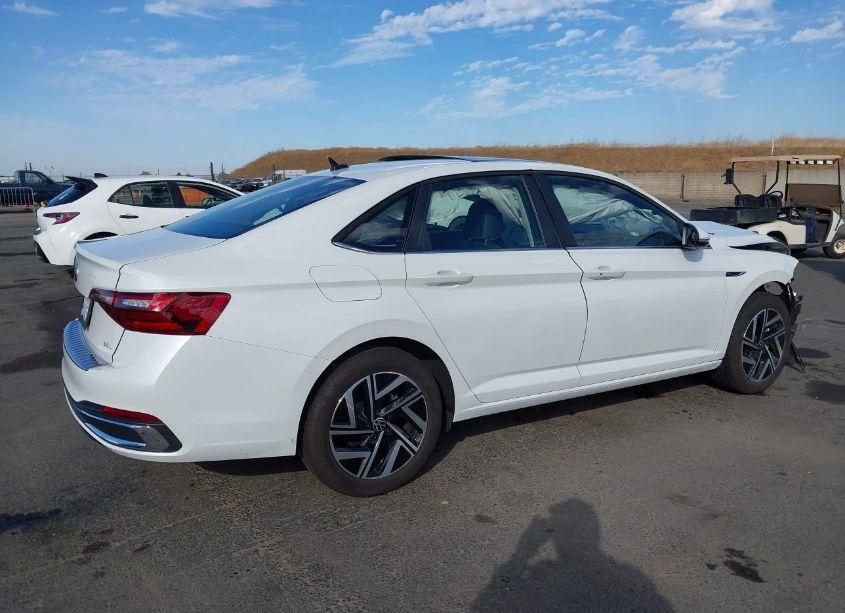 Photo 4 of 2024 Volkswagen Jetta 1.5T SEL (VIN 3VWGM7BU6RM044765)