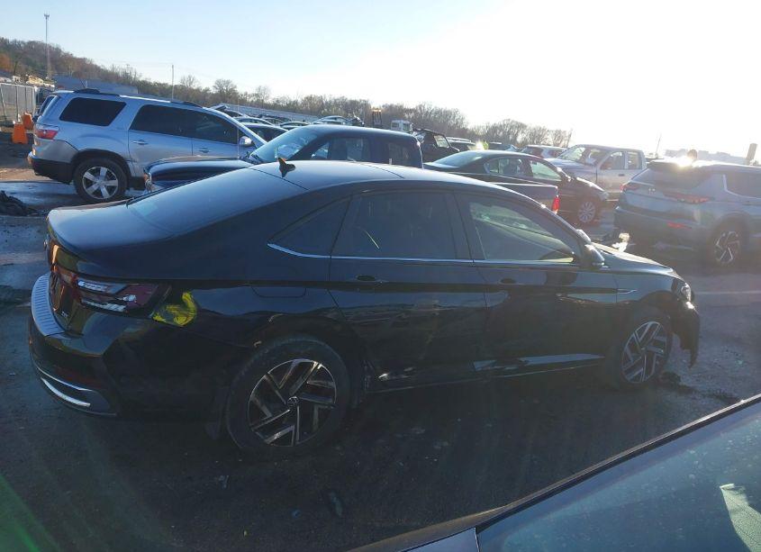 Photo 14 of 2022 Volkswagen Jetta 1.5T SEL (VIN 3VWGM7BUXNM002125)