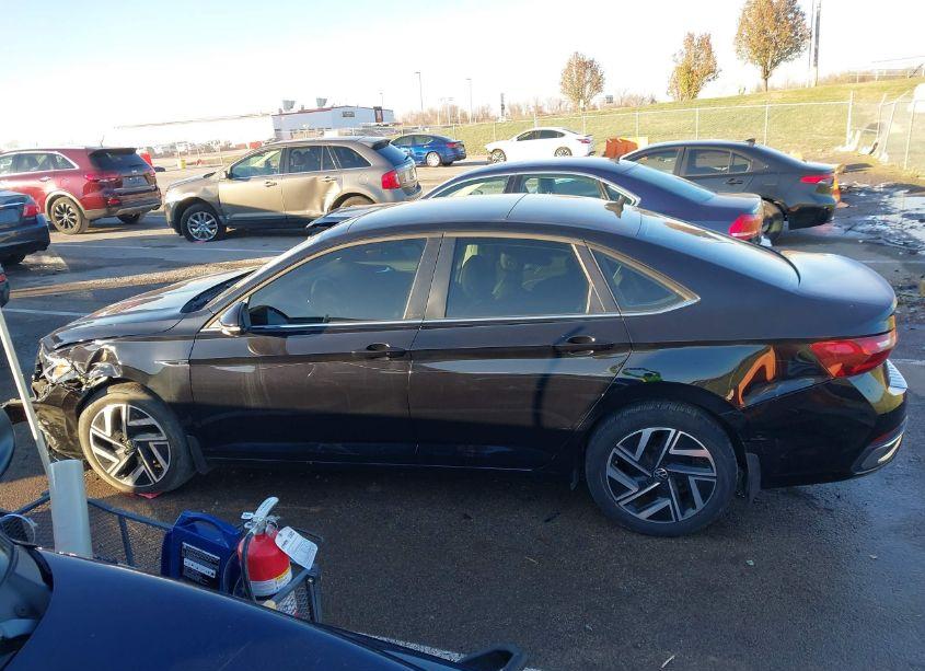 Photo 15 of 2022 Volkswagen Jetta 1.5T SEL (VIN 3VWGM7BUXNM002125)