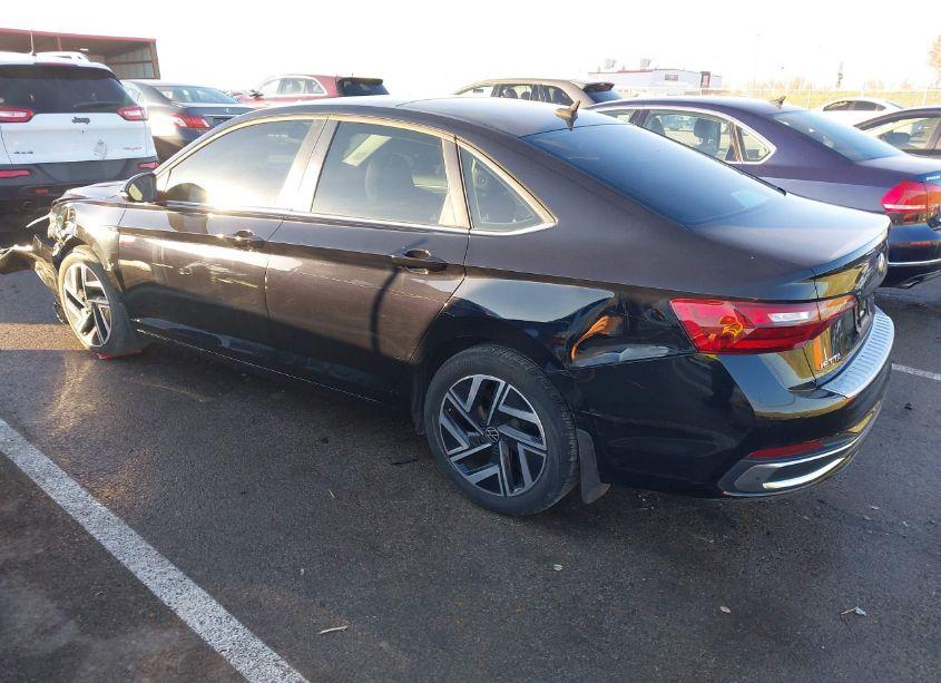 Photo 3 of 2022 Volkswagen Jetta 1.5T SEL (VIN 3VWGM7BUXNM002125)