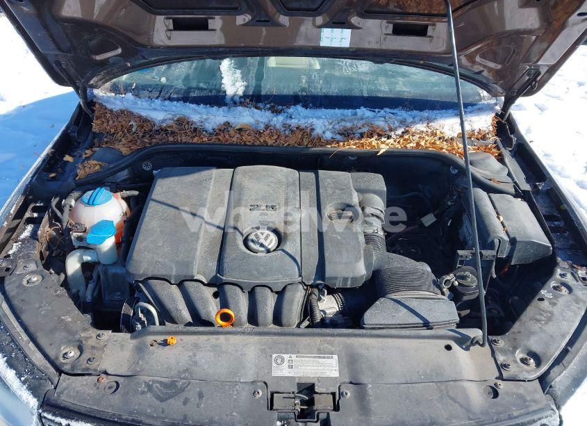 Photo 10 of 2011 Volkswagen Jetta 2.5L SEL (VIN 3VWGX7AJ1BM325988)