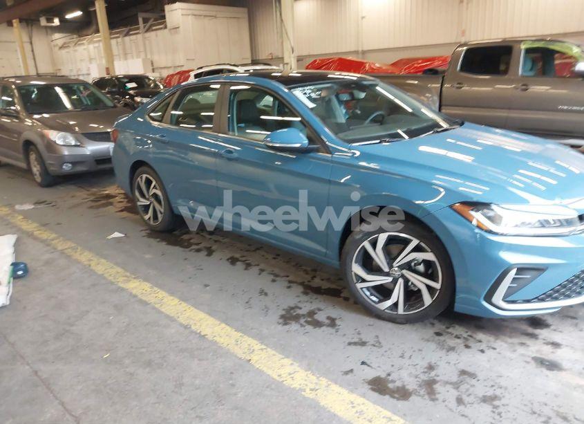 2025 Volkswagen Jetta 1.5T SEL (VIN 3VWGX7BU5SM016453) main photo