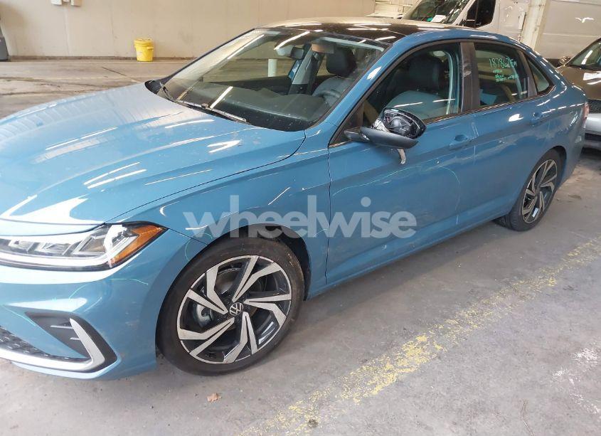 Photo 22 of 2025 Volkswagen Jetta 1.5T SEL (VIN 3VWGX7BU5SM016453)