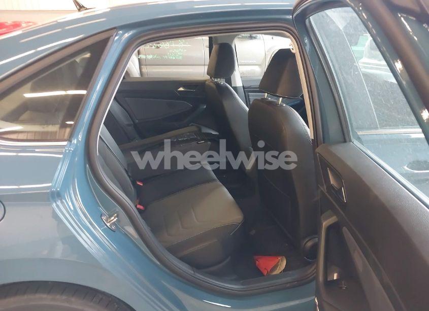 Photo 8 of 2025 Volkswagen Jetta 1.5T SEL (VIN 3VWGX7BU5SM016453)