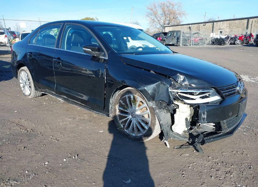 2011 Volkswagen Jetta 2.5L SEL (VIN 3VWGZ7AJ1BM318033) main photo