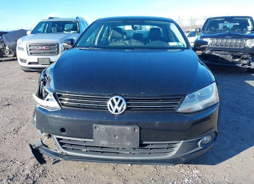 Photo 12 of 2011 Volkswagen Jetta 2.5L SEL (VIN 3VWGZ7AJ1BM318033)