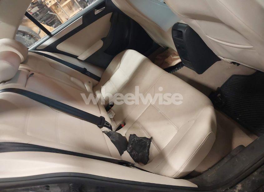 Photo 8 of 2011 Volkswagen Jetta 2.5L SEL (VIN 3VWGZ7AJ6BM350749)