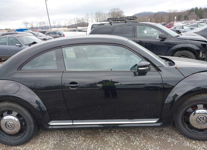 Photo 13 of 2015 Volkswagen Beetle 1.8T (VIN 3VWH17ATXFM633190)