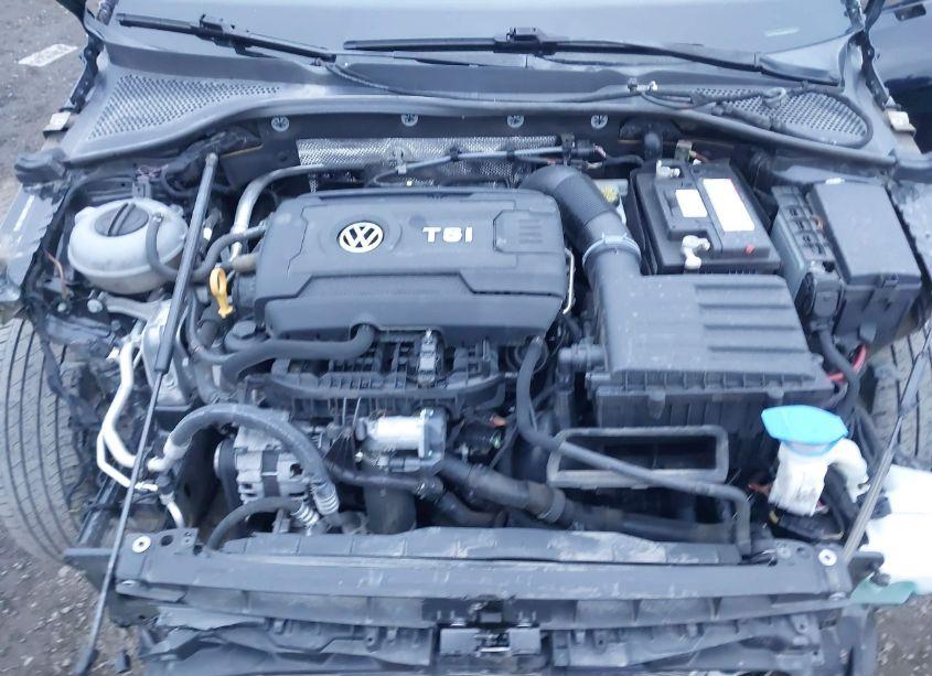 Photo 10 of 2017 Volkswagen Golf ALLTRACK TSI S/TSI SE/TSI SEL (VIN 3VWH17AU0HM543042)