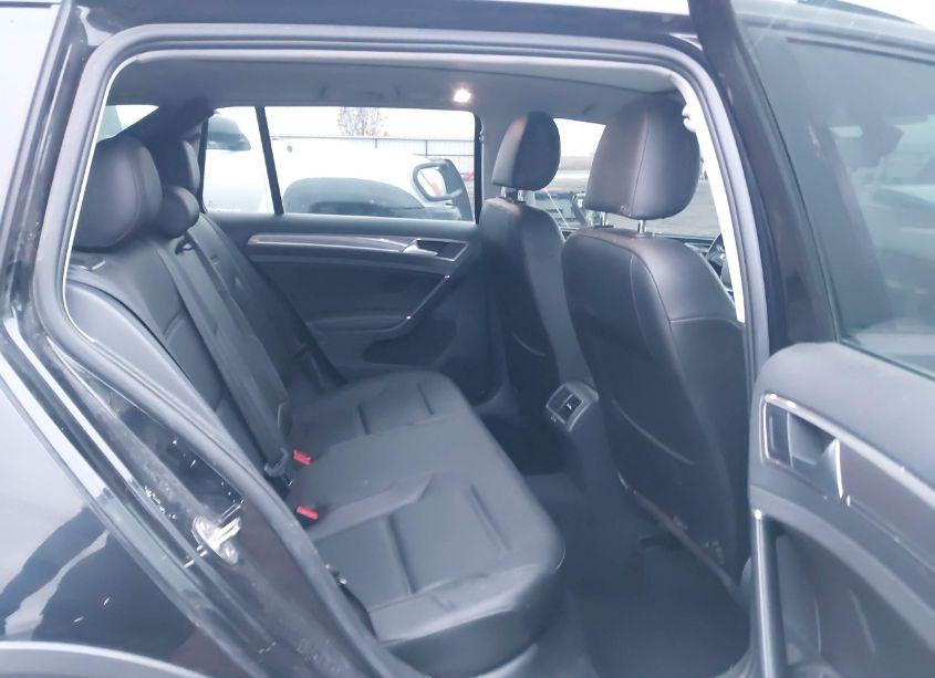 Photo 8 of 2017 Volkswagen Golf ALLTRACK TSI S/TSI SE/TSI SEL (VIN 3VWH17AU0HM543042)