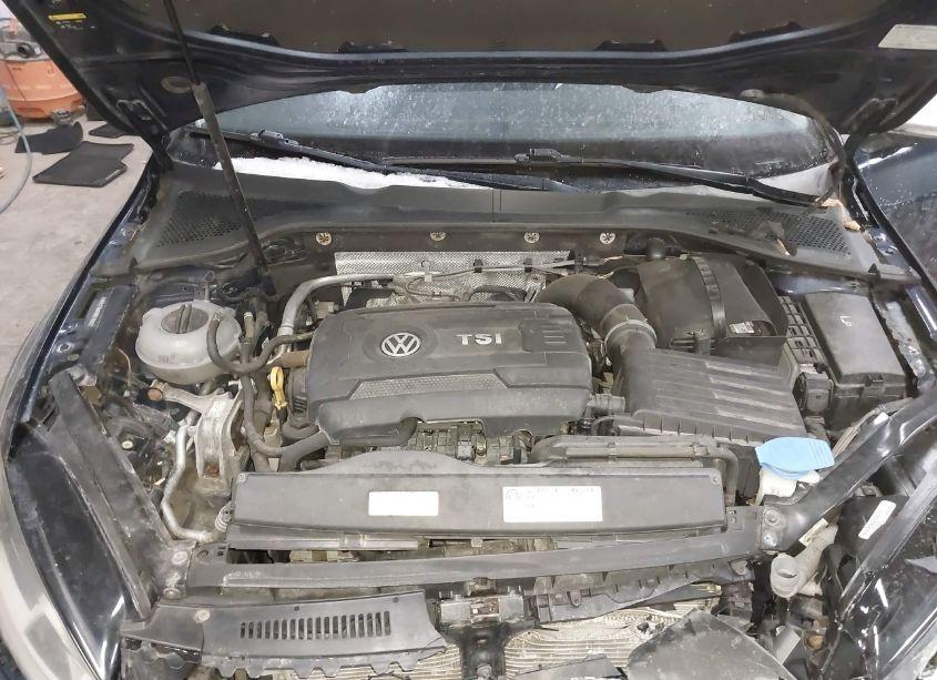 Photo 10 of 2017 Volkswagen Golf ALLTRACK TSI S/TSI SE/TSI SEL (VIN 3VWH17AU3HM519317)