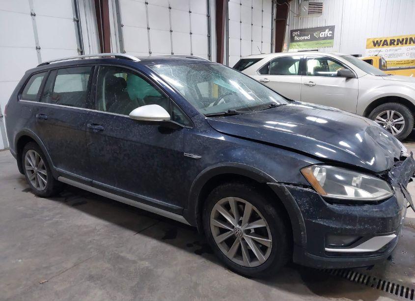 Photo 13 of 2017 Volkswagen Golf ALLTRACK TSI S/TSI SE/TSI SEL (VIN 3VWH17AU3HM519317)