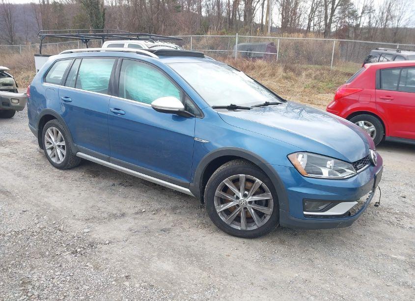 2017 Volkswagen Golf ALLTRACK TSI S/TSI SE/TSI SEL (VIN 3VWH17AU3HM540913) main photo