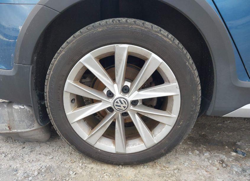 Photo 12 of 2017 Volkswagen Golf ALLTRACK TSI S/TSI SE/TSI SEL (VIN 3VWH17AU3HM540913)