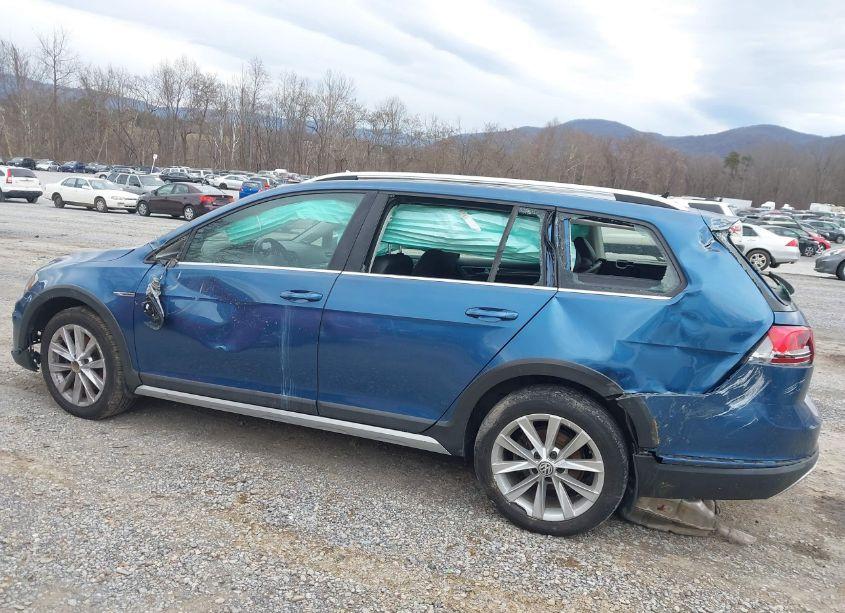 Photo 6 of 2017 Volkswagen Golf ALLTRACK TSI S/TSI SE/TSI SEL (VIN 3VWH17AU3HM540913)