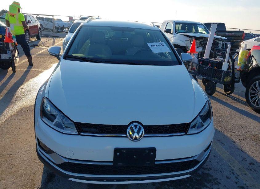 Photo 12 of 2017 Volkswagen Golf ALLTRACK TSI S/TSI SE/TSI SEL (VIN 3VWH17AU5HM519156)