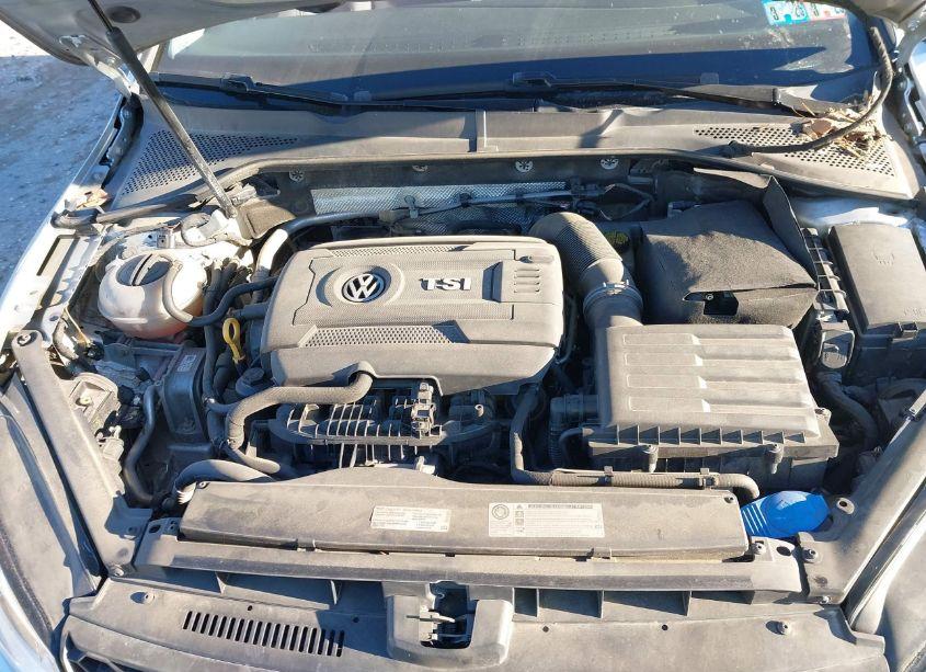 Photo 10 of 2017 Volkswagen Golf ALLTRACK TSI S/TSI SE/TSI SEL (VIN 3VWH17AU6HM517609)