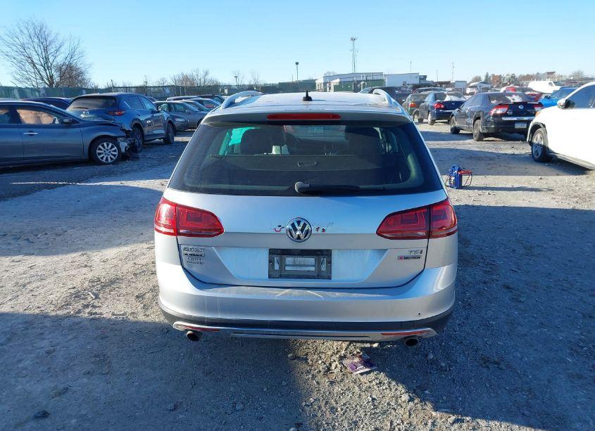 Photo 16 of 2017 Volkswagen Golf ALLTRACK TSI S/TSI SE/TSI SEL (VIN 3VWH17AU6HM517609)