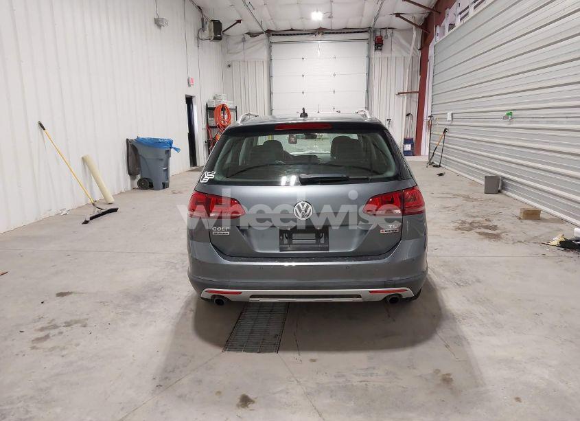 Photo 16 of 2017 Volkswagen Golf ALLTRACK TSI SEL (VIN 3VWH17AU7HM506120)